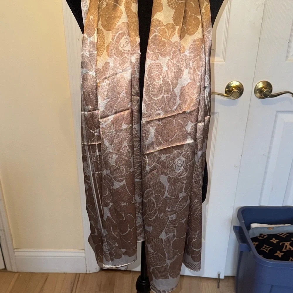 Gold and Cream Floral Scarf